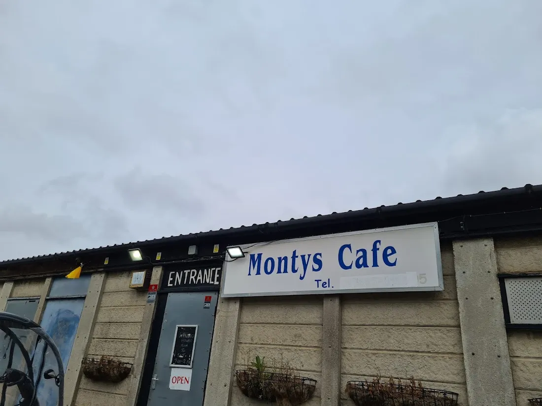 Auntie Lolo's Kitchen